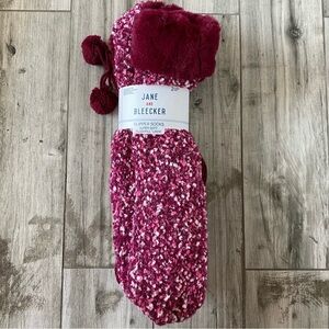 Jane and Bleecker Burgundy Slipper Socks